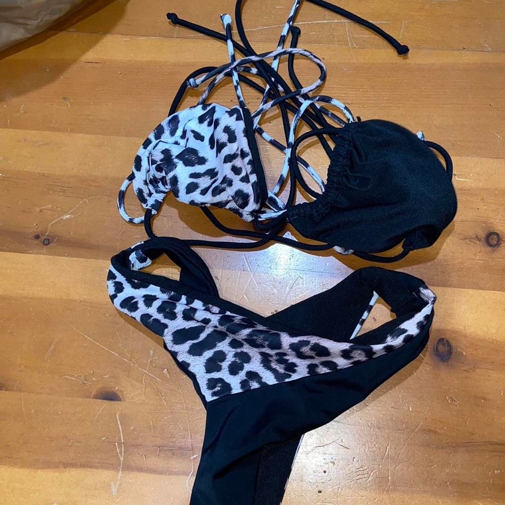 bikini 2 piece set cheetah leopard print top & bottoms y2k baithing suit